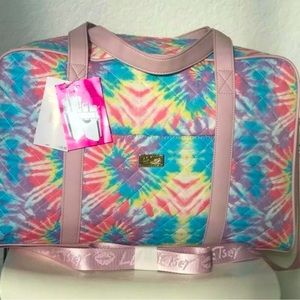 Luv BETSEY JOHNSON Weekender Duffel Bag - Pastel Rainbow Tye Dye